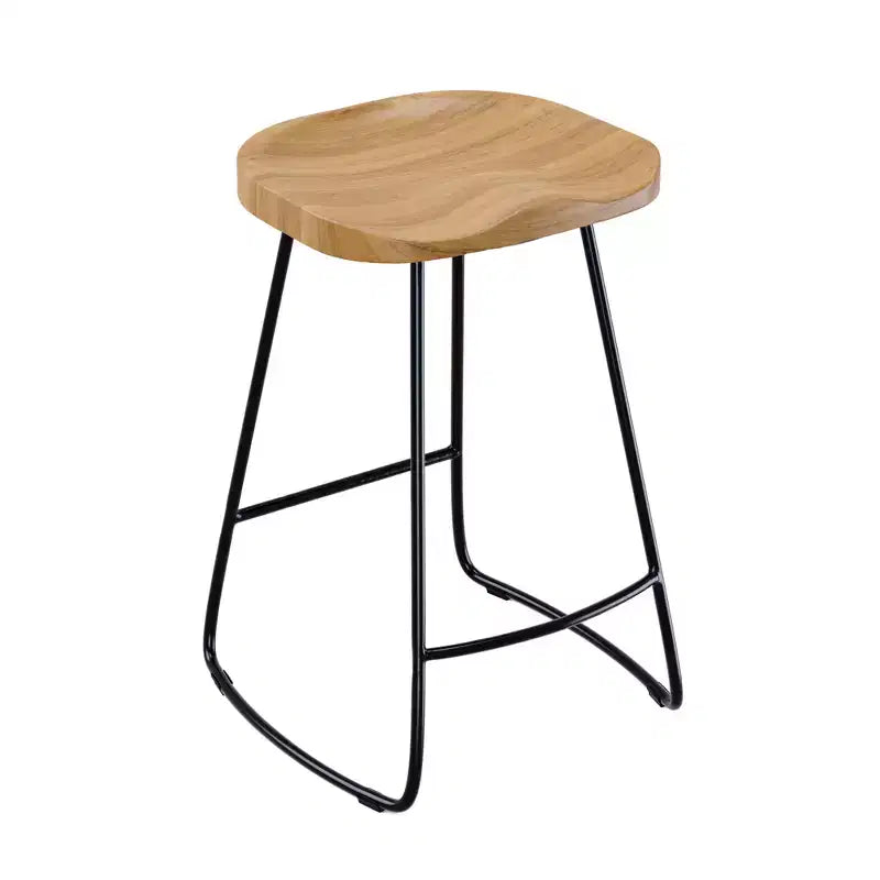 Sgabello da bar altezza bancone – Seduta in legno di quercia naturale, gambe in metallo nero, completamente assemblato