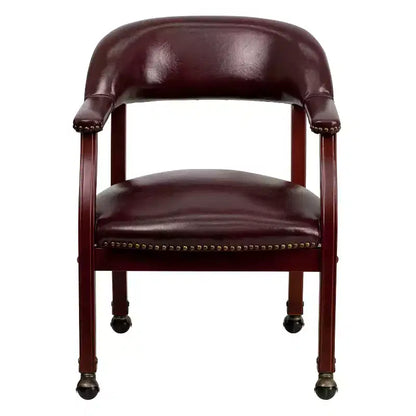 Sedia da conferenza tradizionale con bordo borchiato e rotelle – Vinile, struttura in legno massello, 113 kg