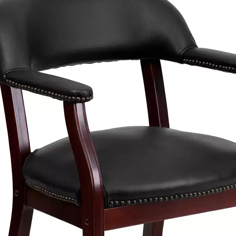 Sedia da conferenza tradizionale con bordo borchiato e rotelle – Vinile, struttura in legno massello, 113 kg